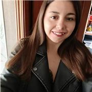 Profesora estudiante del grado en matemáticas con experiencia de cuatro años dando clases particulares de matemáticas .